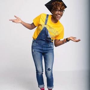 Meet your Posher, Abrya